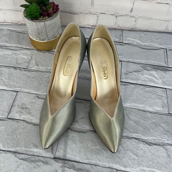 Vintage gray satin wedding pump heels size 10B - Picture 1 of 10